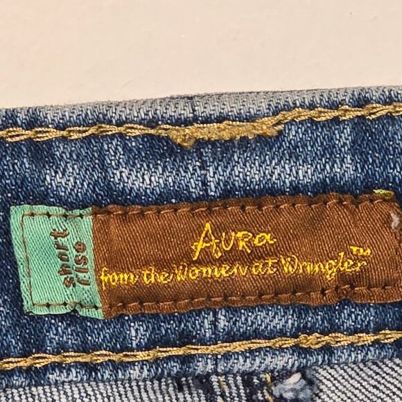 Wrangler Aura Women's Straight Jeans. Size 4P Average. - Picture 5 of 9
